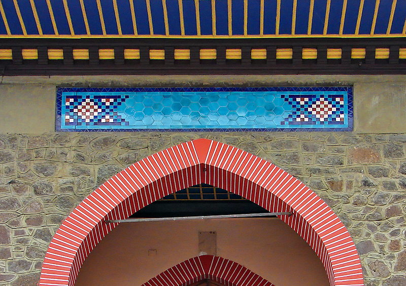 Republican Color (8th place, Buildings Challenge)