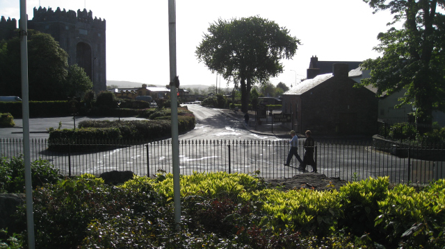 Early morning walkers in Bunratty