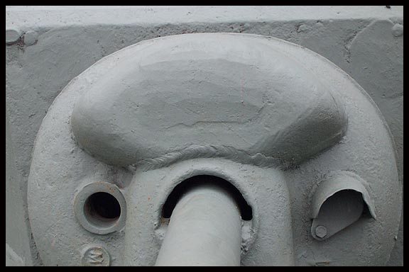 Upper cannon detail