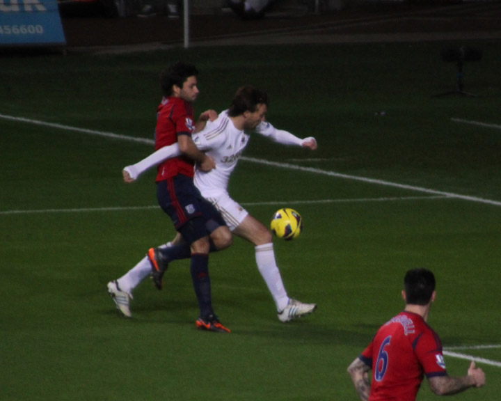 Michu Rides The Challenge