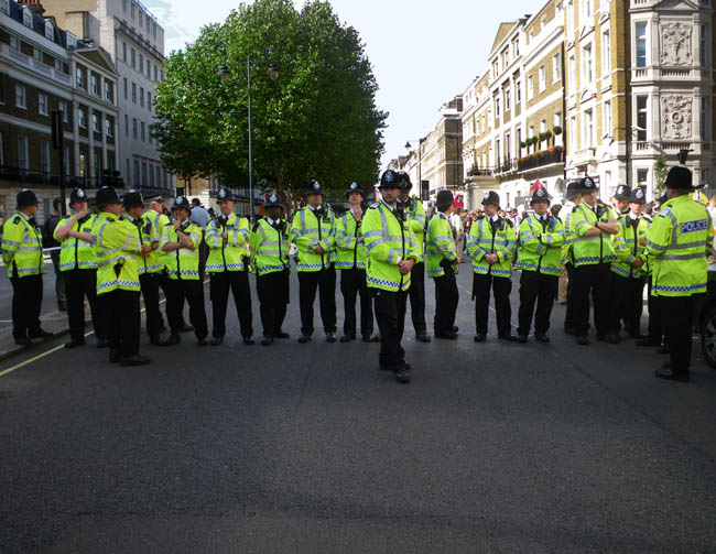Row of Policemen (front)