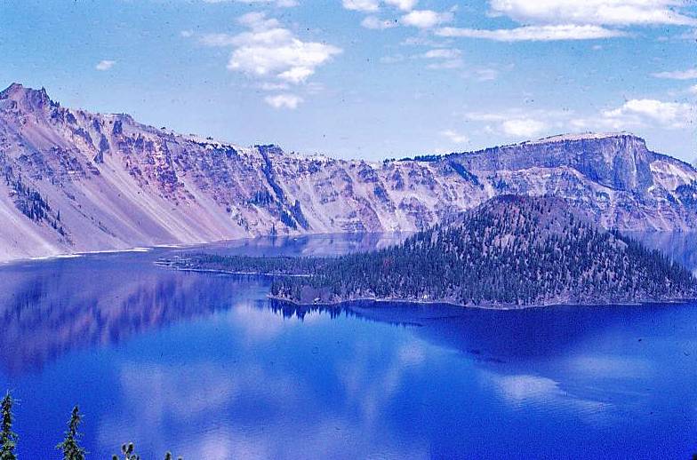  Wizard Island ( Crater Lake Oregon)