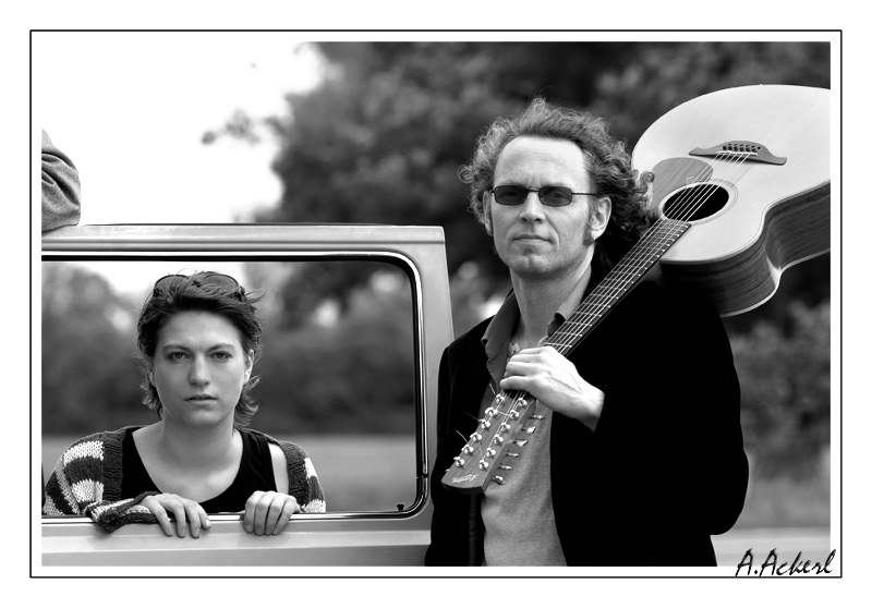 Laura & the Comrats