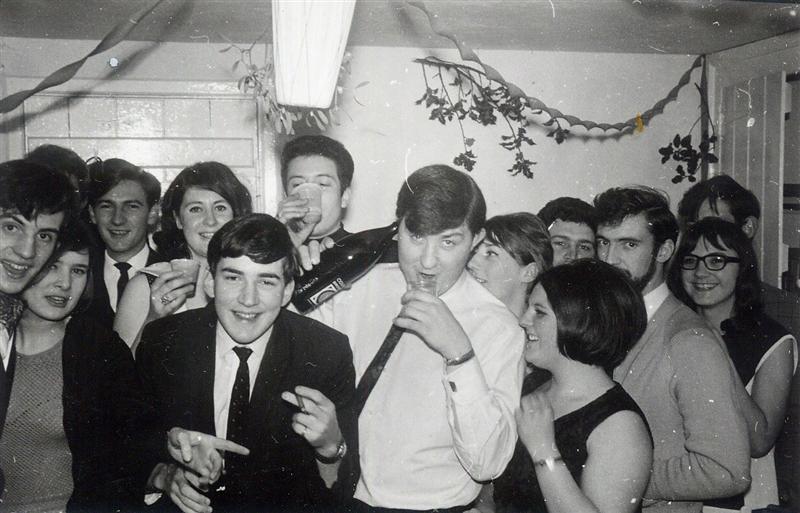 Gang (5) (Medium).jpg