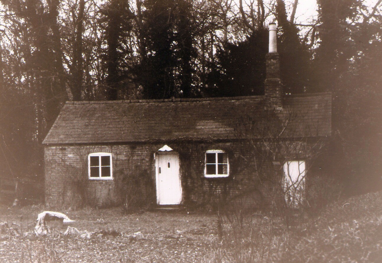 laburnum  cottage, Brocks green