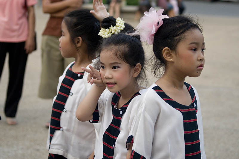 Child dancers, Chiang Mai