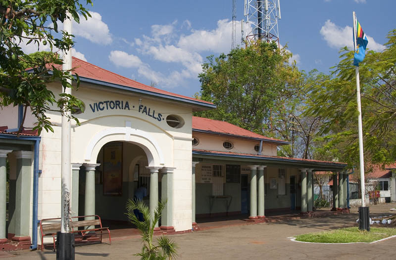 Victoria Falls station