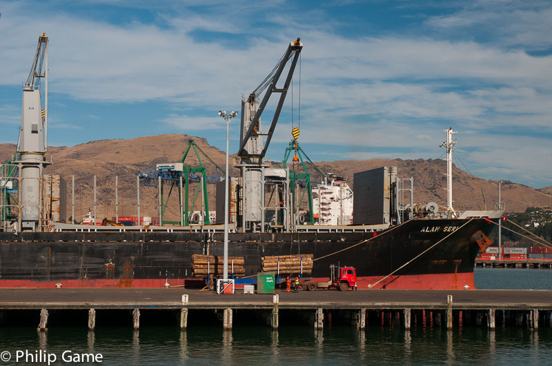 Loading timber at the Port of Lyttelton, Christchurch