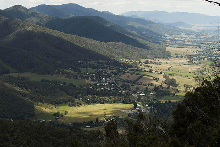 Look out above Mt Beauty township