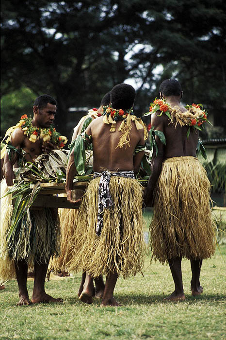 Carrying an offering, Fiji