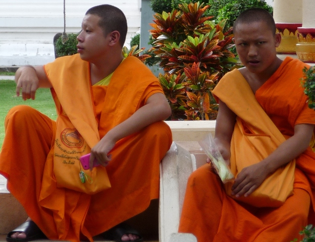 Monks, Wat Phra Singh