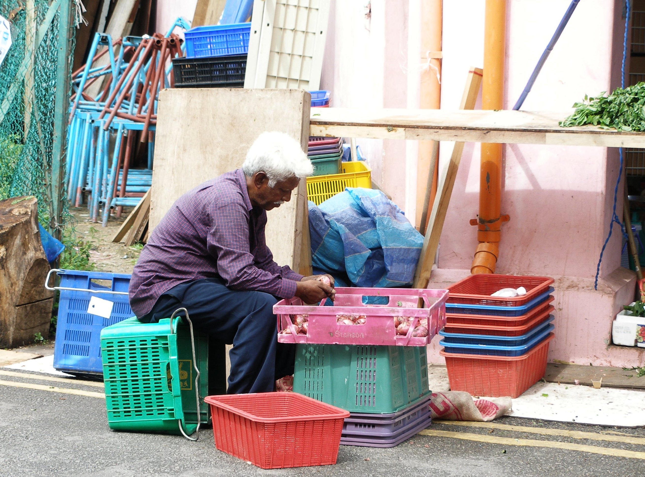 Chopping food, Little India