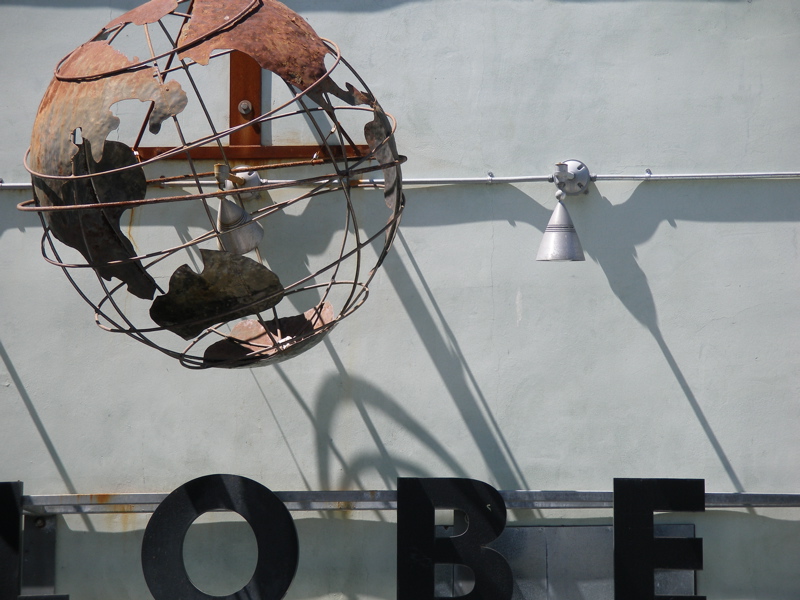 Globe