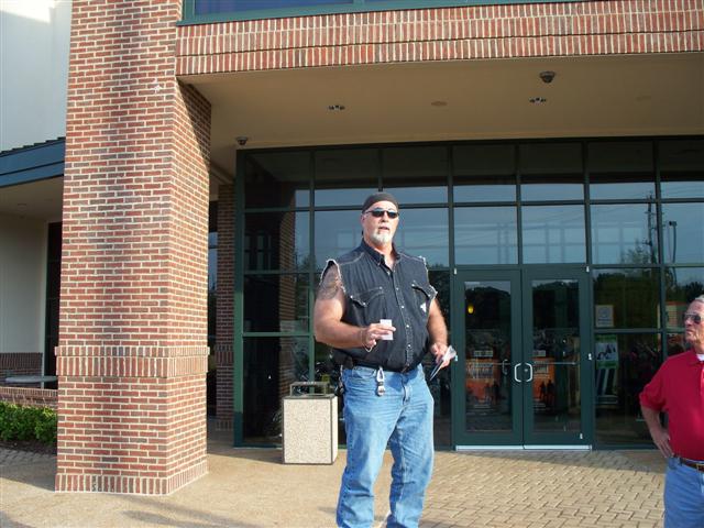 100_2111 (Small).JPG