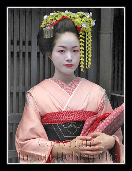 <b> Geisha image 027</b>