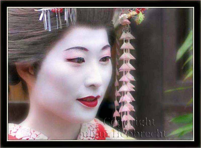 <b> Geisha image 007</b>