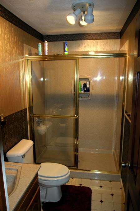 Bath 2, second floor