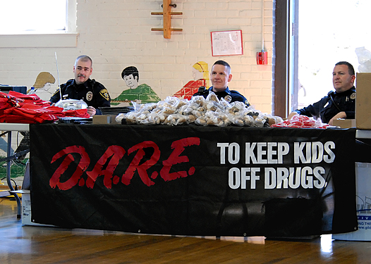 D.A.R.E. GRADUATION1.jpg