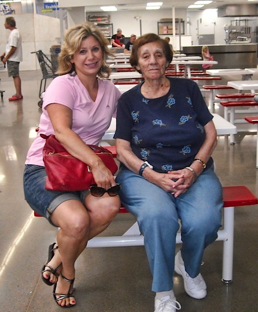 yetta-sc-sams-2011.jpg