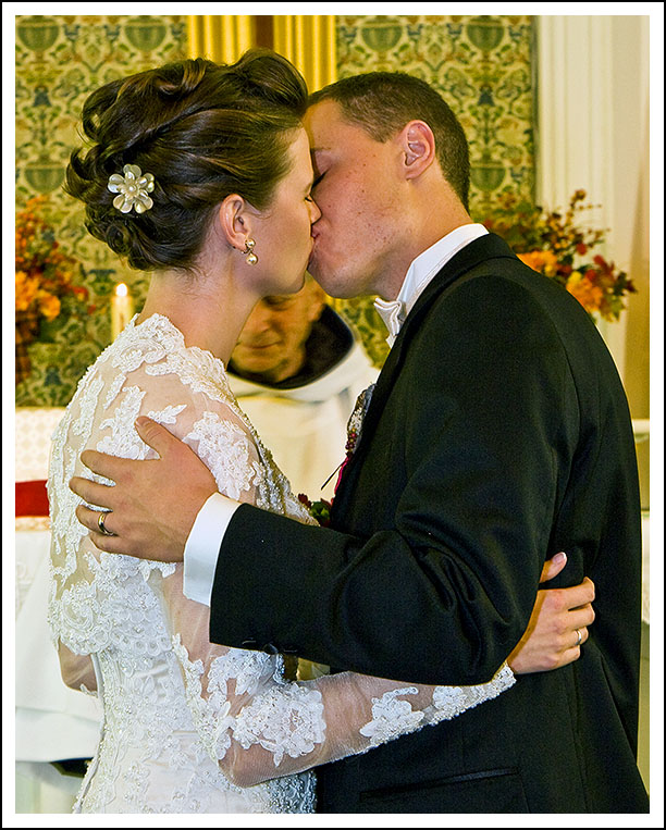 Wedding Kiss
