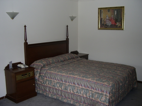 Elizabethan Lodge, Melbourne, Australia