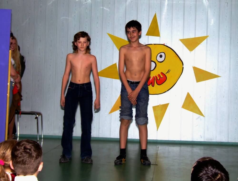 LastShowMay06-09.JPG