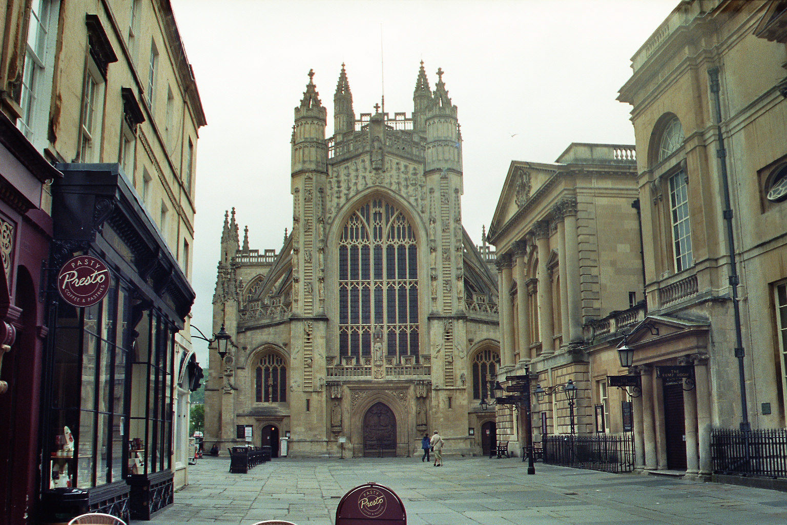 Bath Abbey & Roman Baths Pump Room (right)