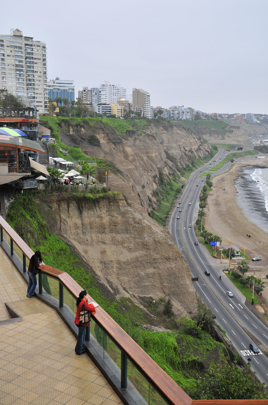 Lima coast south.jpg