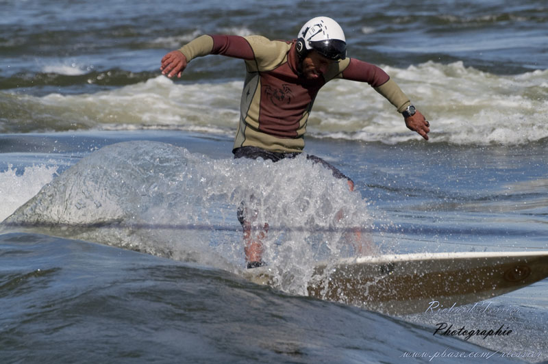 20090715 Surf de riviere - Habitat 67 pict0116a.jpg