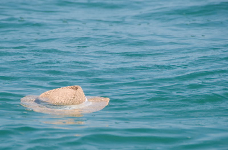 The sinking hat