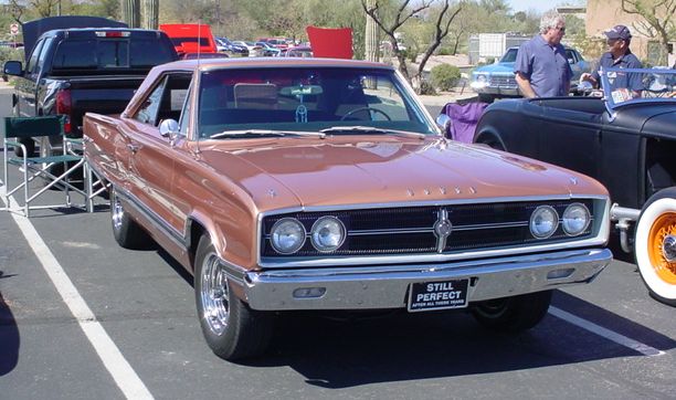 Arizona Dodge Lady<br> car show two >>