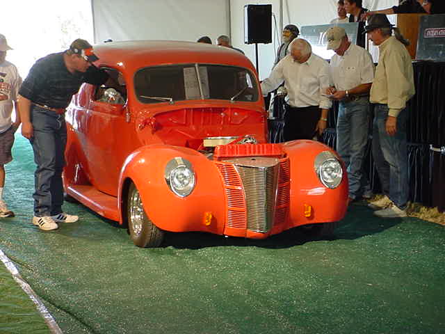1940 Ford Sedan Del. V8