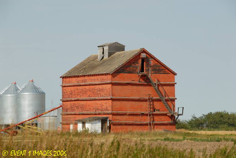 Pioneer Annex On A Farm West Of Stoughton SK Aug 2006