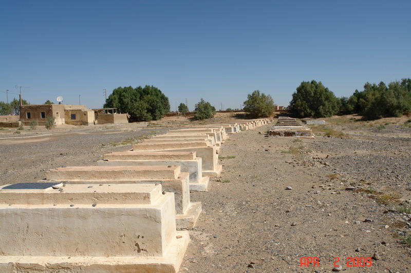 sahara71 cemetery.JPG
