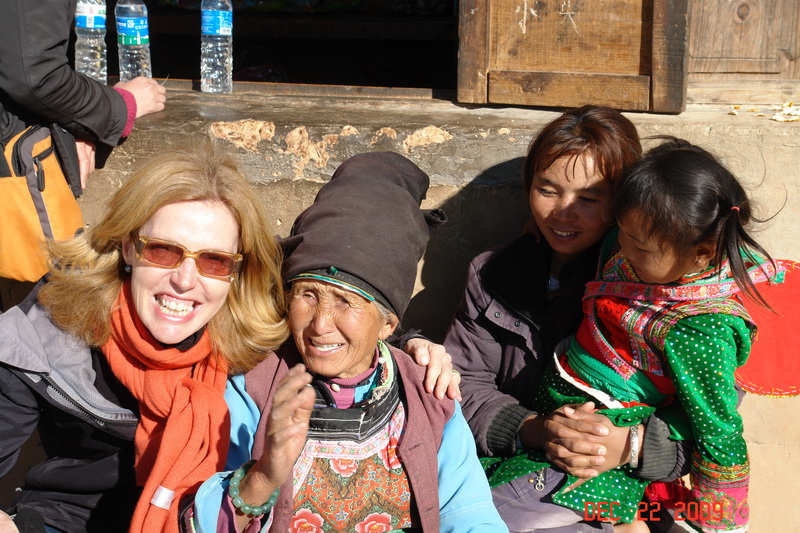 dali and minority people17.JPG