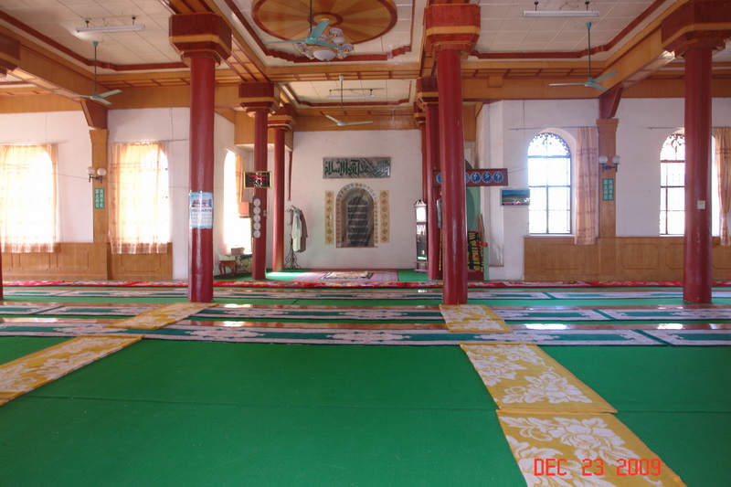 dali and minority people20 mosque.JPG