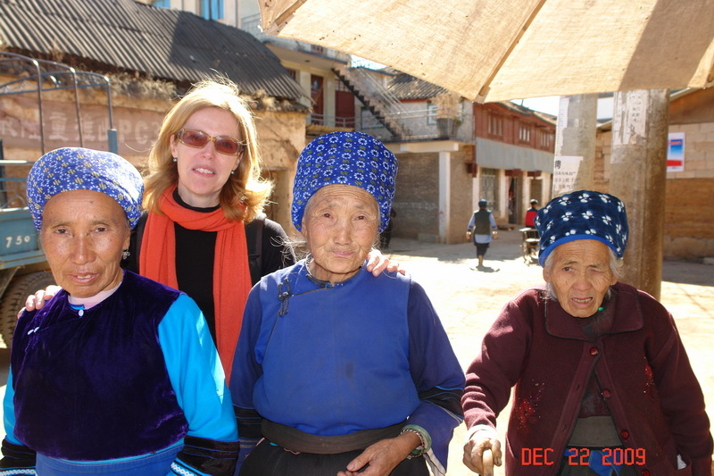 dali and minority people5.JPG