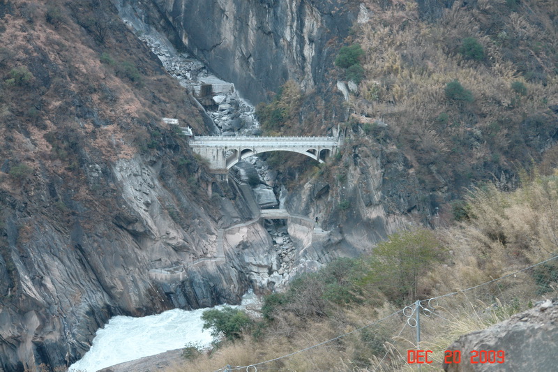 tiger leaping gorge 18.JPG