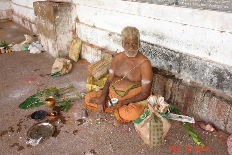 chidambaram3 Brahmin (priest).JPG
