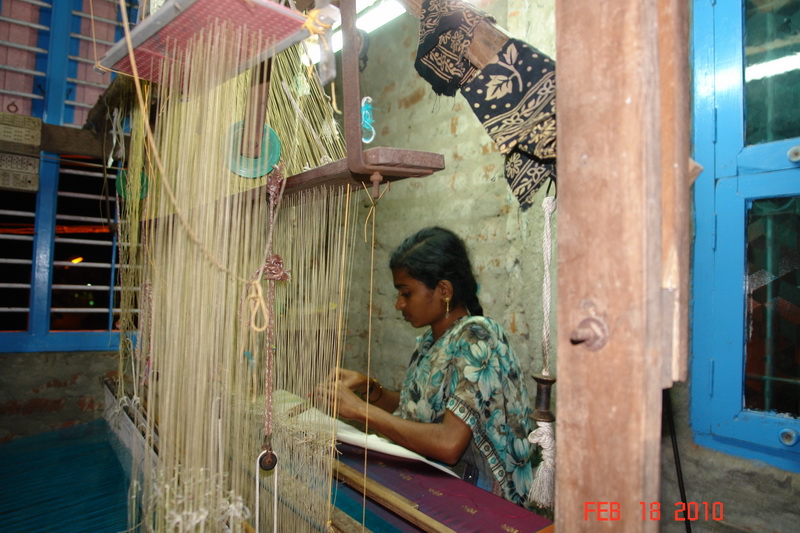 kumbahkonam13 sari weaving.JPG