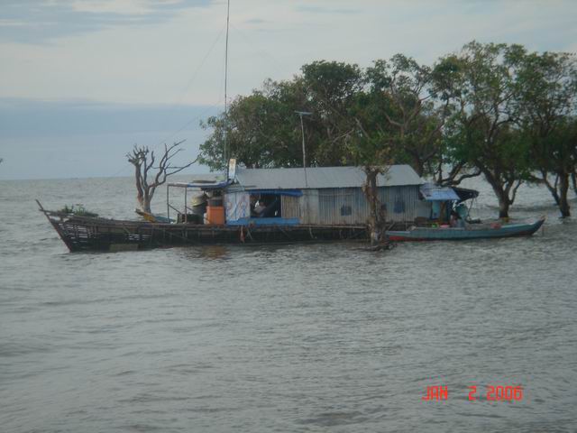 cambodia river people052.JPG