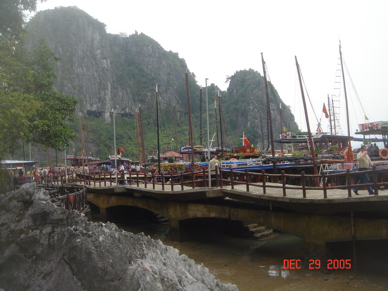 vietnam hailong bay026.JPG