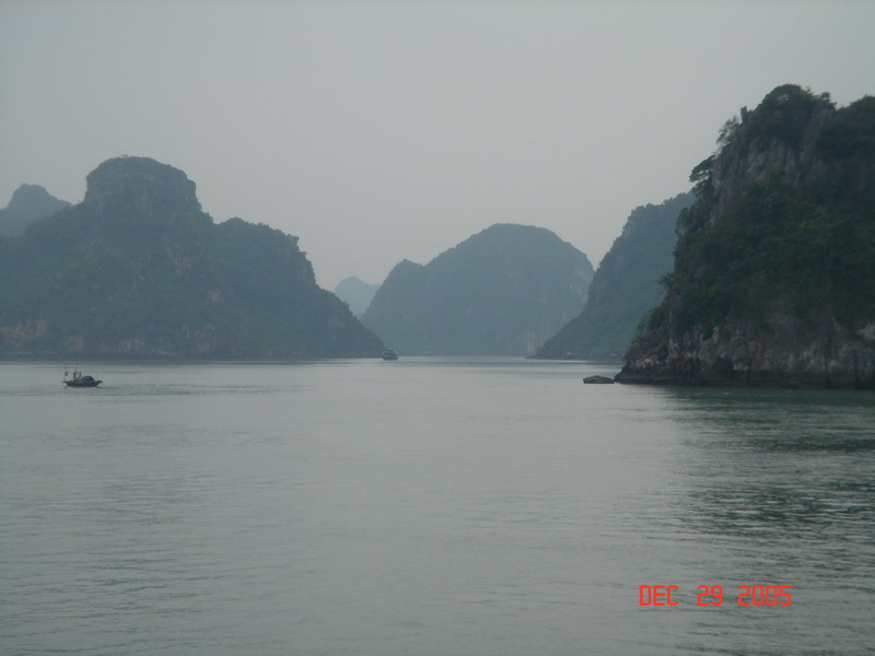 vietnam hailong bay048.JPG