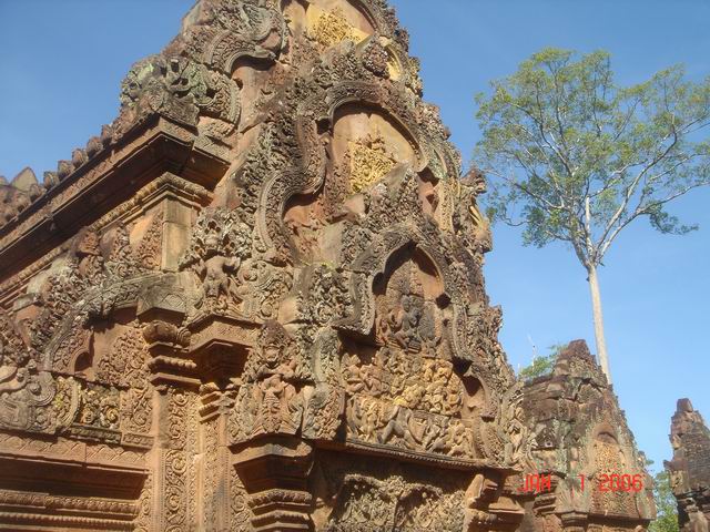 cambodia angkor temples and siem reap015.JPG