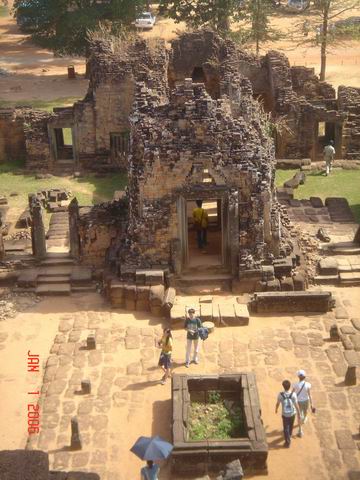 cambodia angkor temples and siem reap033.JPG