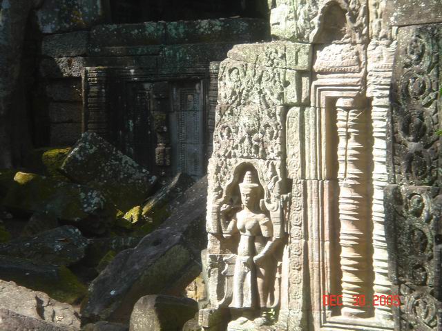 cambodia angkor temples024.JPG