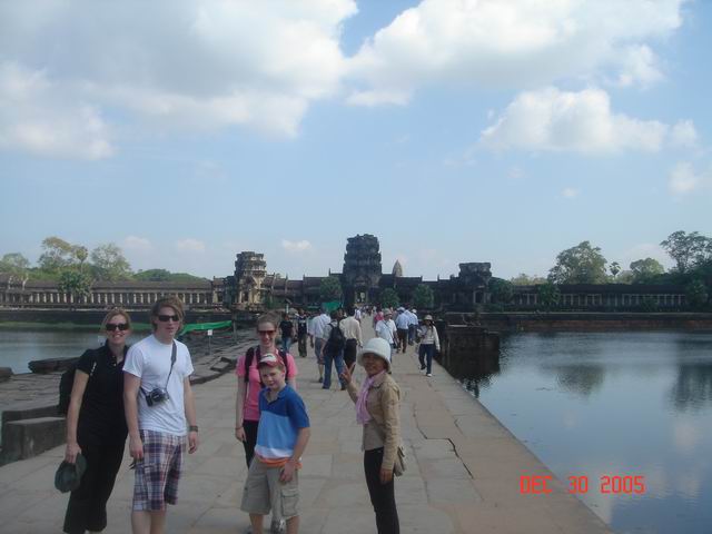 cambodia angkor temples039.JPG