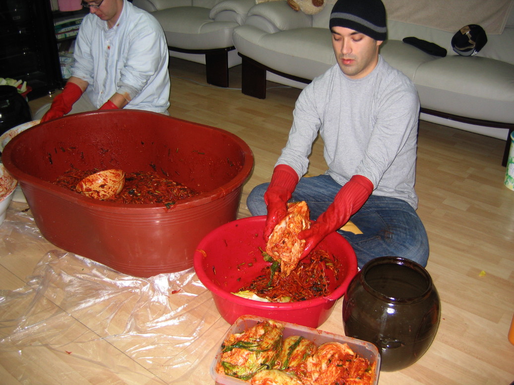 4Making Kimchi at Yuns Dec10th 2005 027.jpg