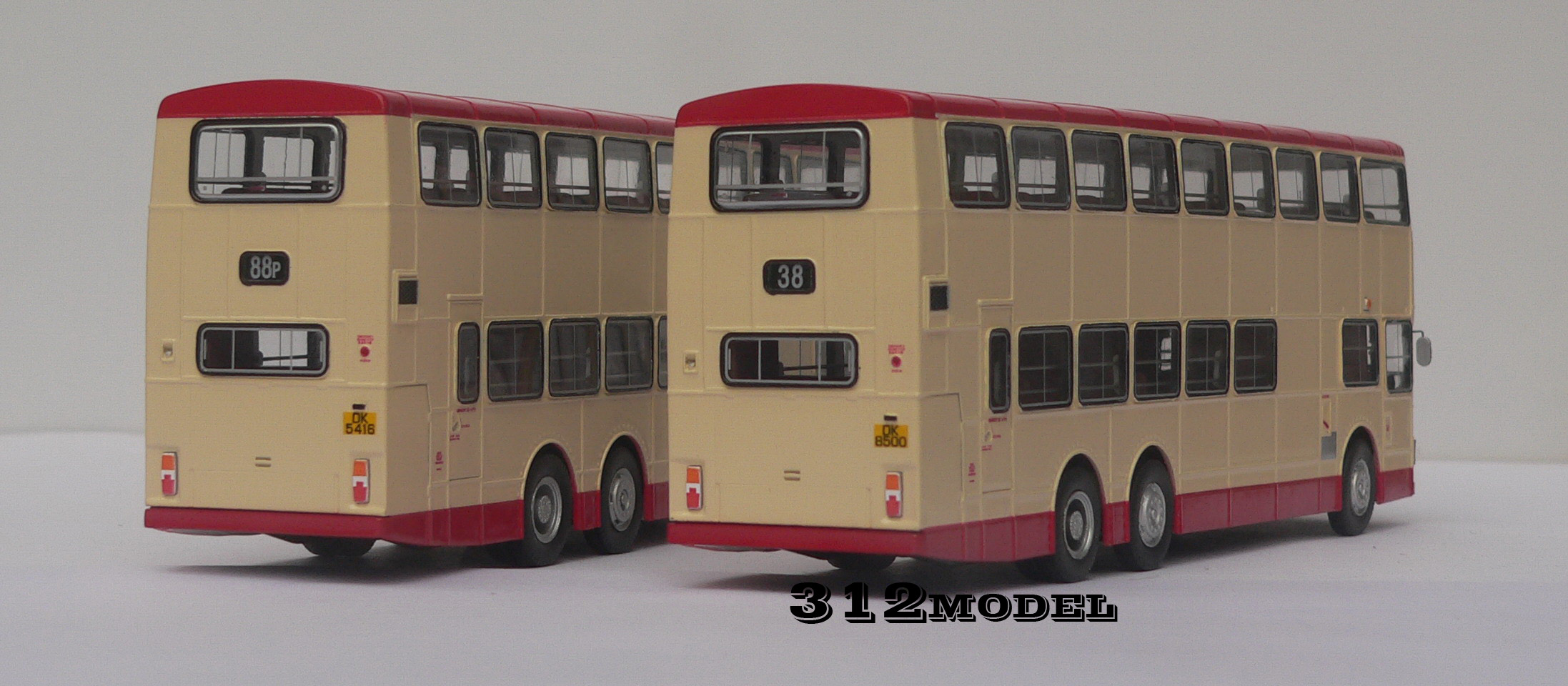 Dennis Dragon 12m(3 doors)-0314.JPG