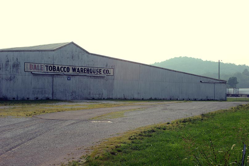 Tobbaco Warehouse Horse Cave,KY _6043rs.jpg